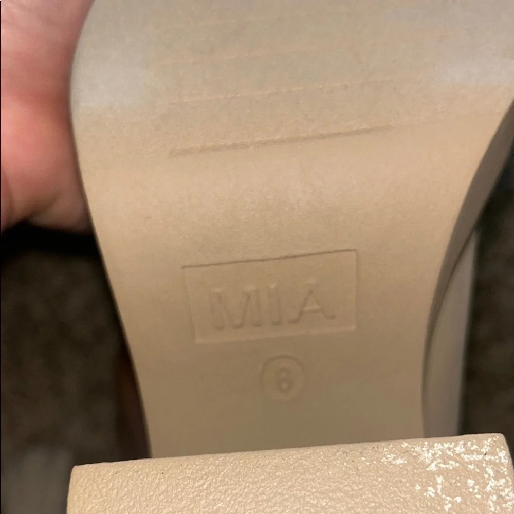 NEW suede block heel booties - Picture 4 of 8